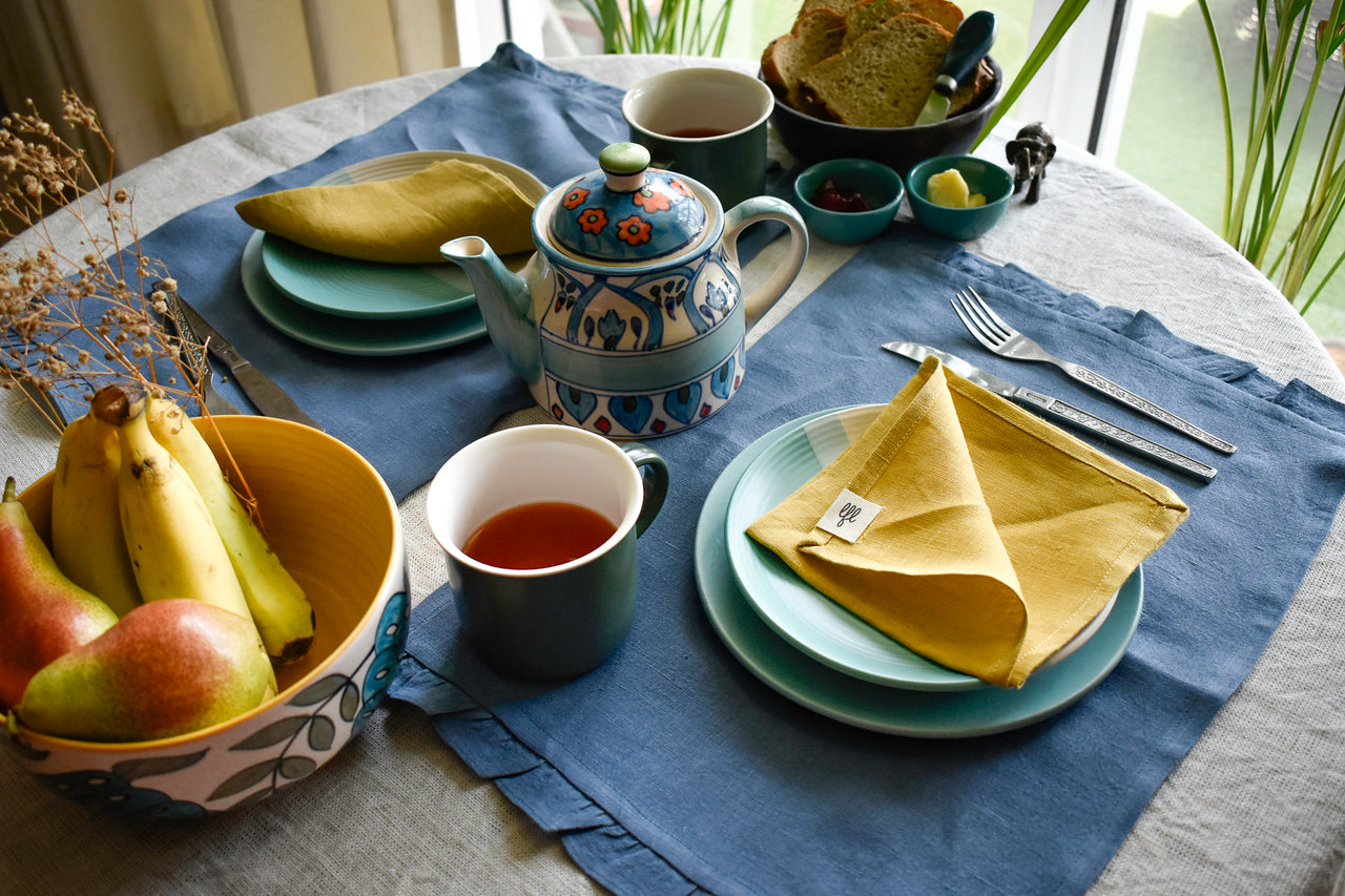 linen table placemats