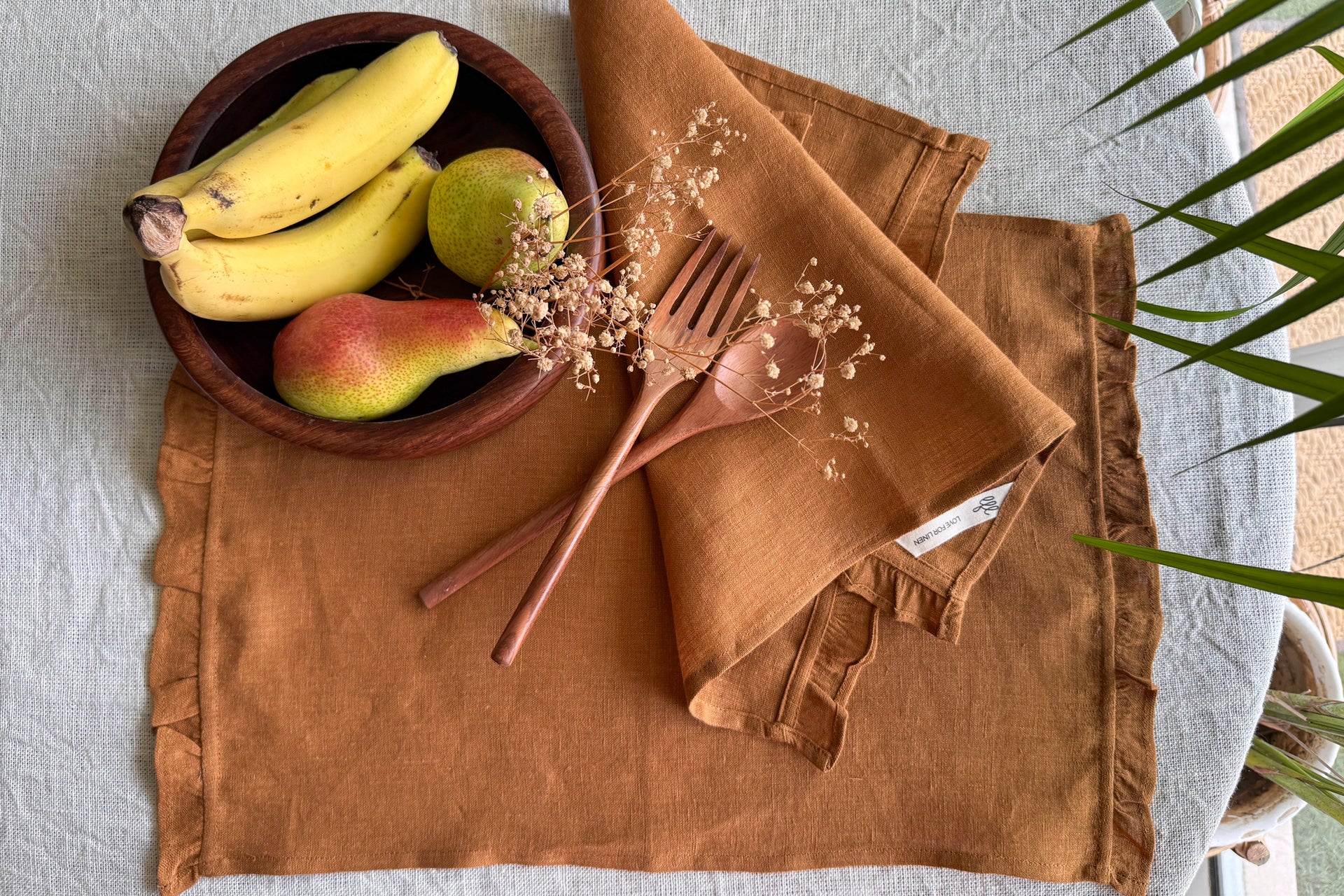 linen dining table placemats