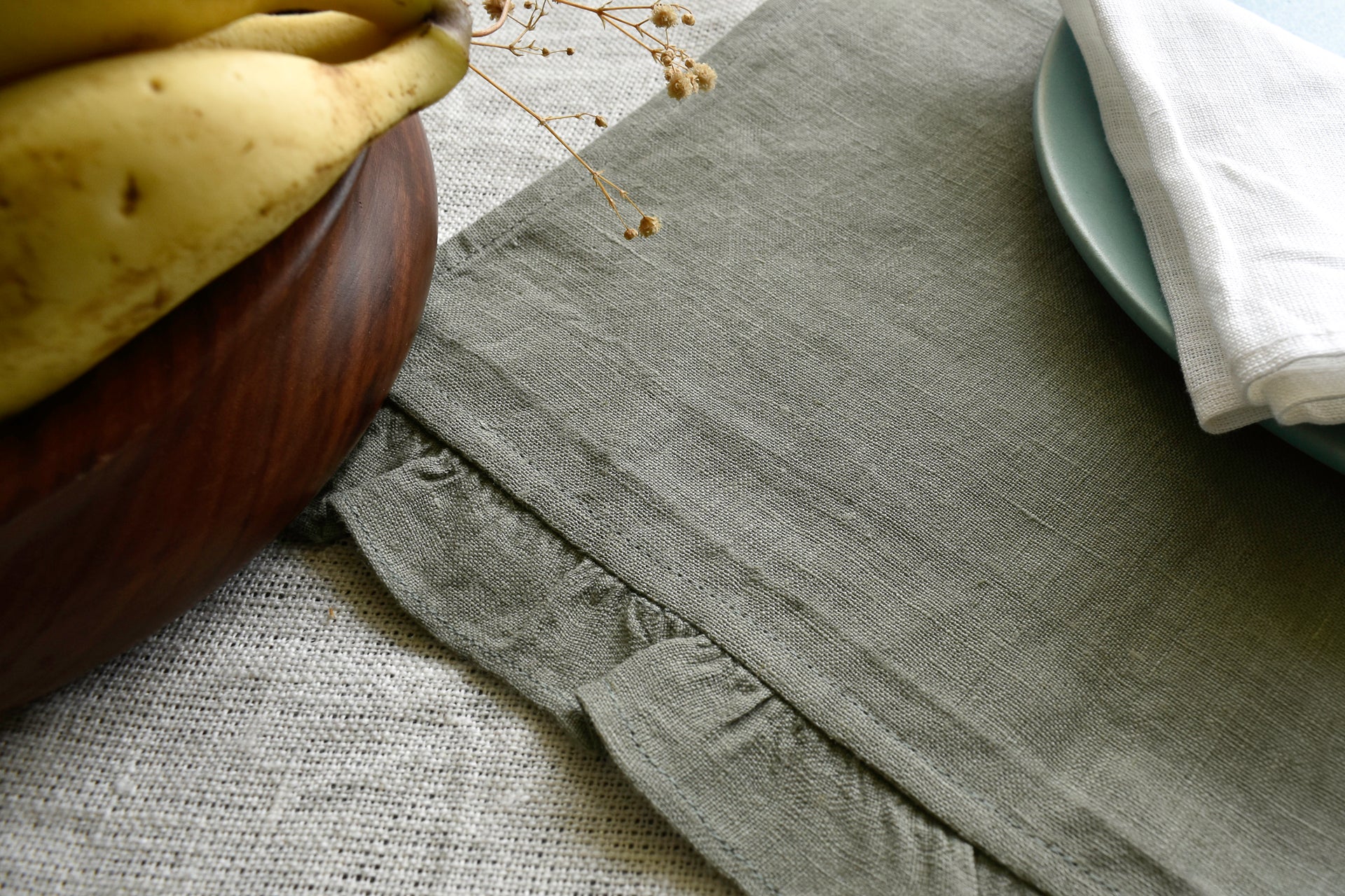 linen dining table placemats