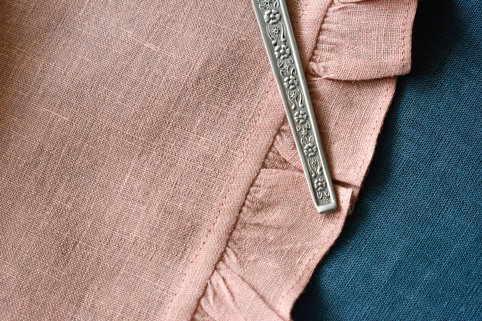 linen dining table placemats