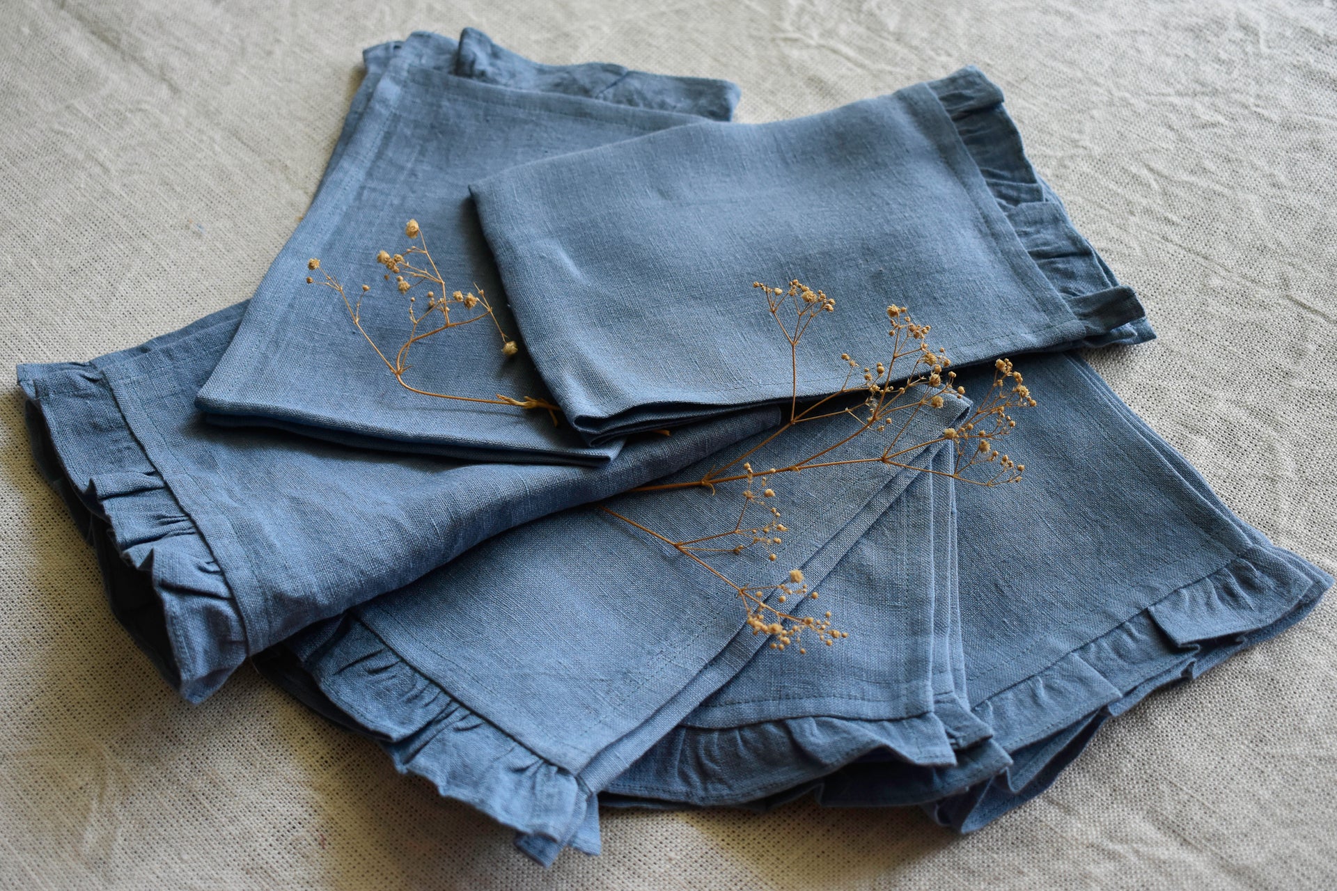 linen table placemats