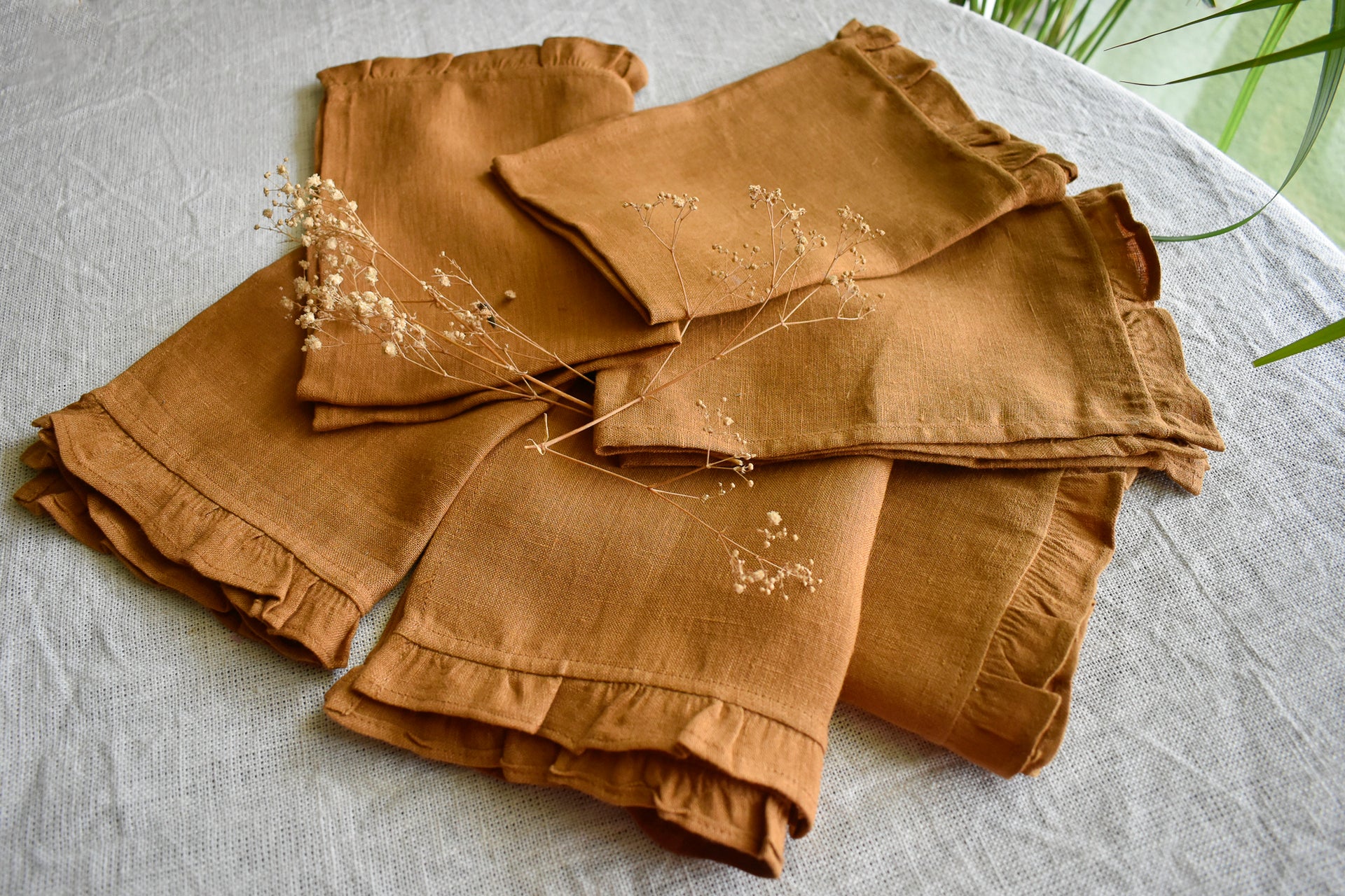 linen table placemats