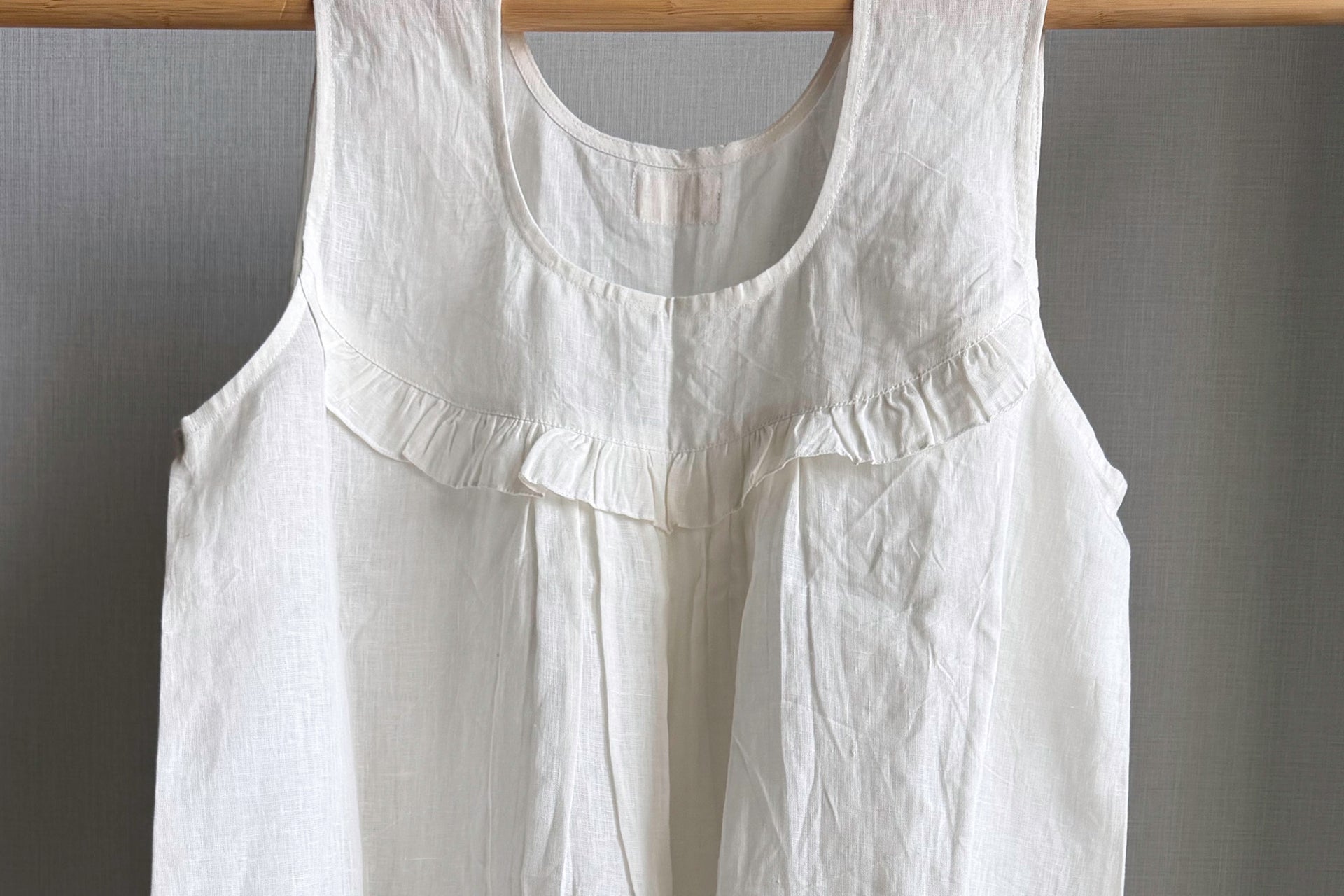 Pure linen nightwear