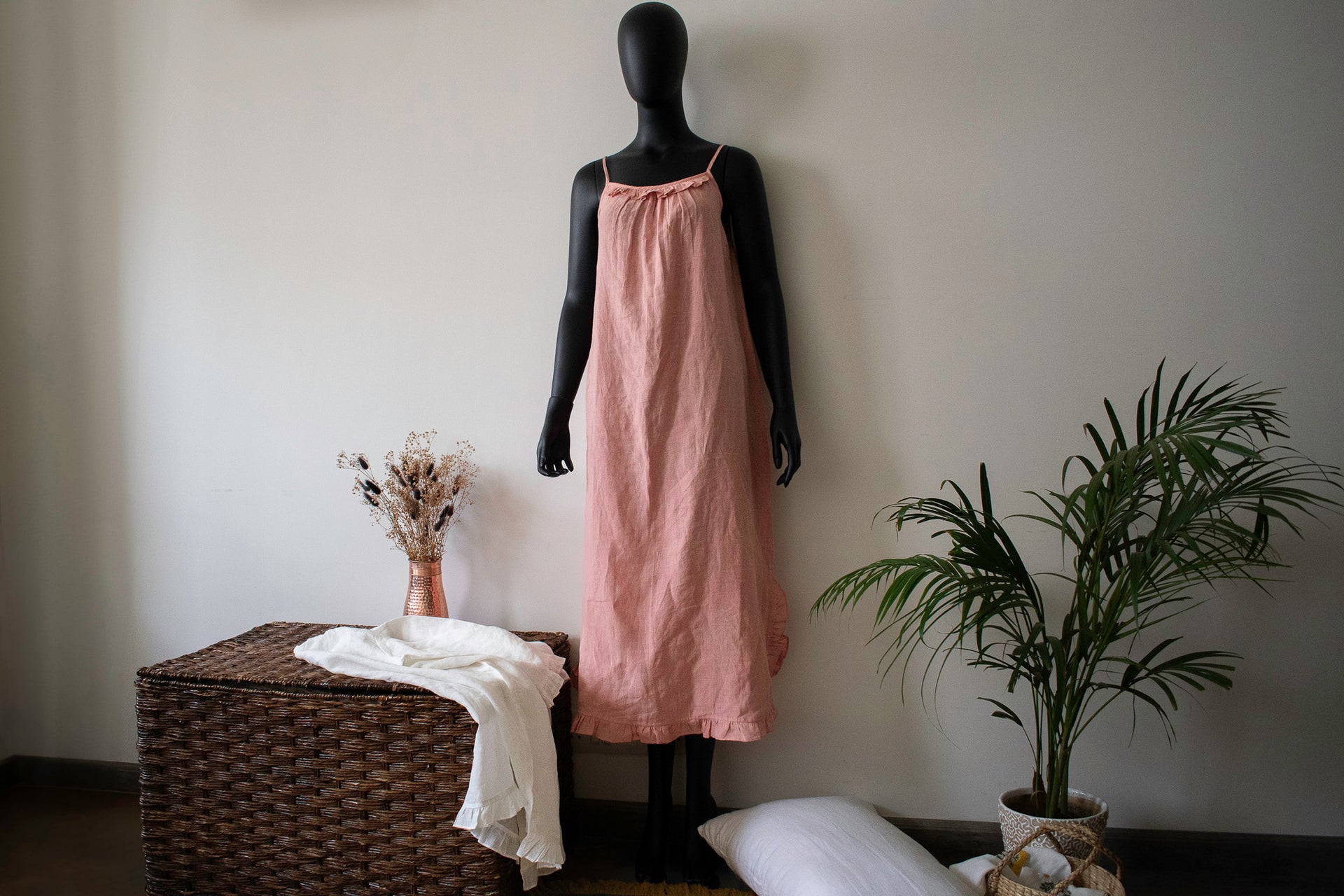 Pure linen nightwear