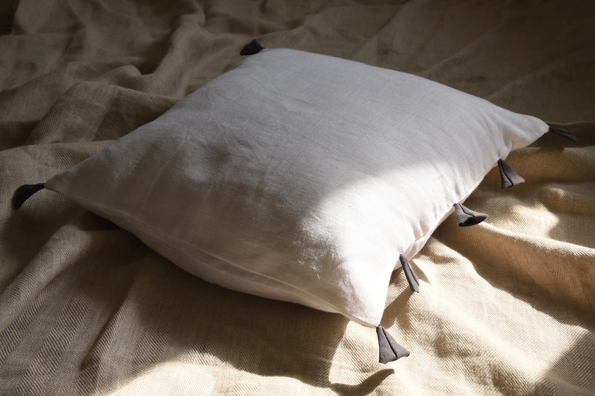 linen cushion covers