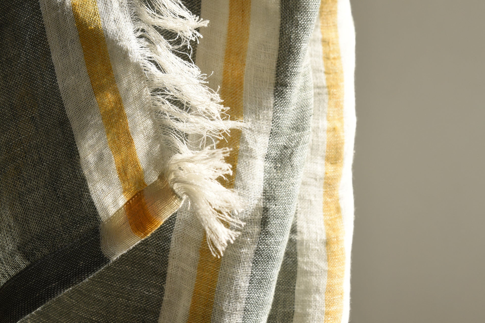 linen blanket throws