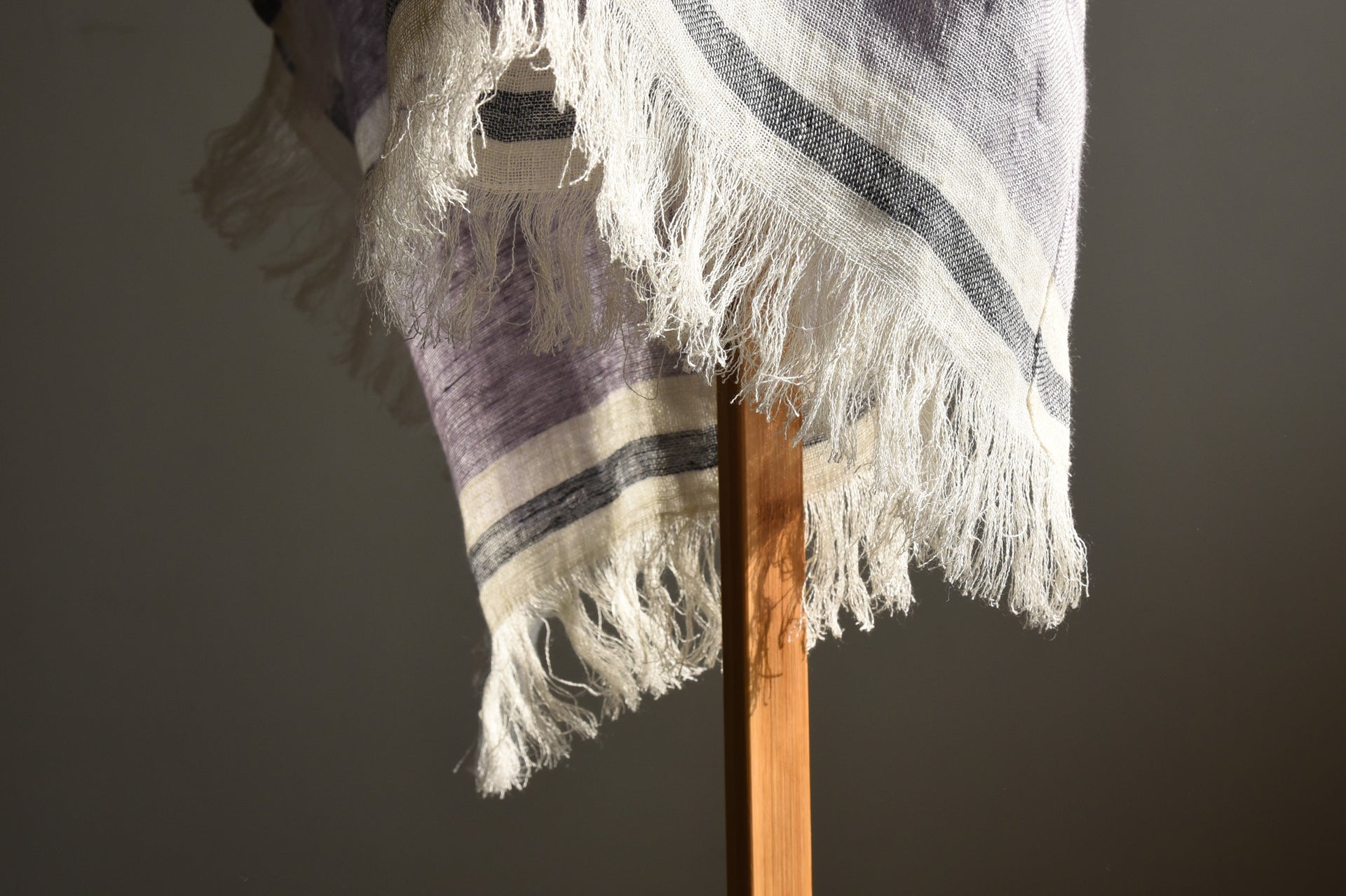 linen throws & blankets