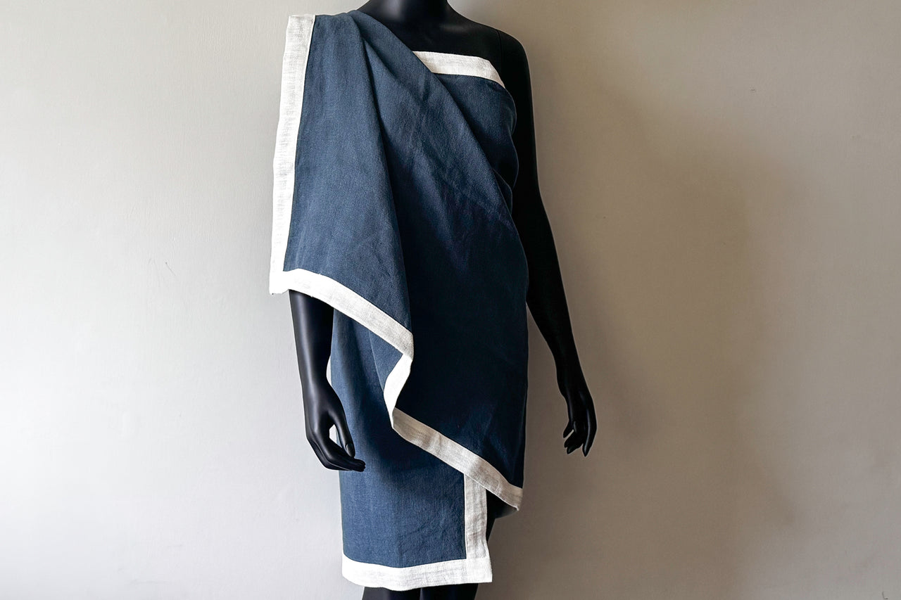 MAGPIE BLUE BATH TOWEL