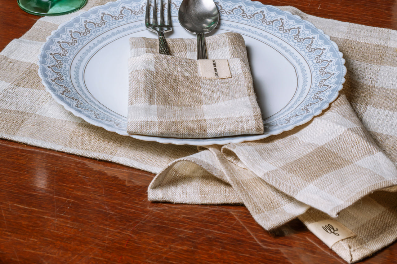 GINGHAM PURE LINEN NAPKINS- SET OF 6