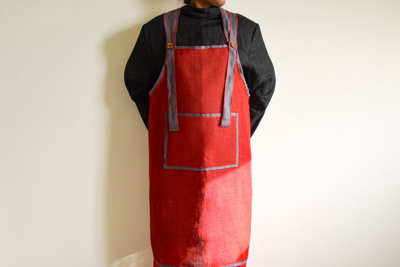 CHERRY RED JUTE & LINEN APRON