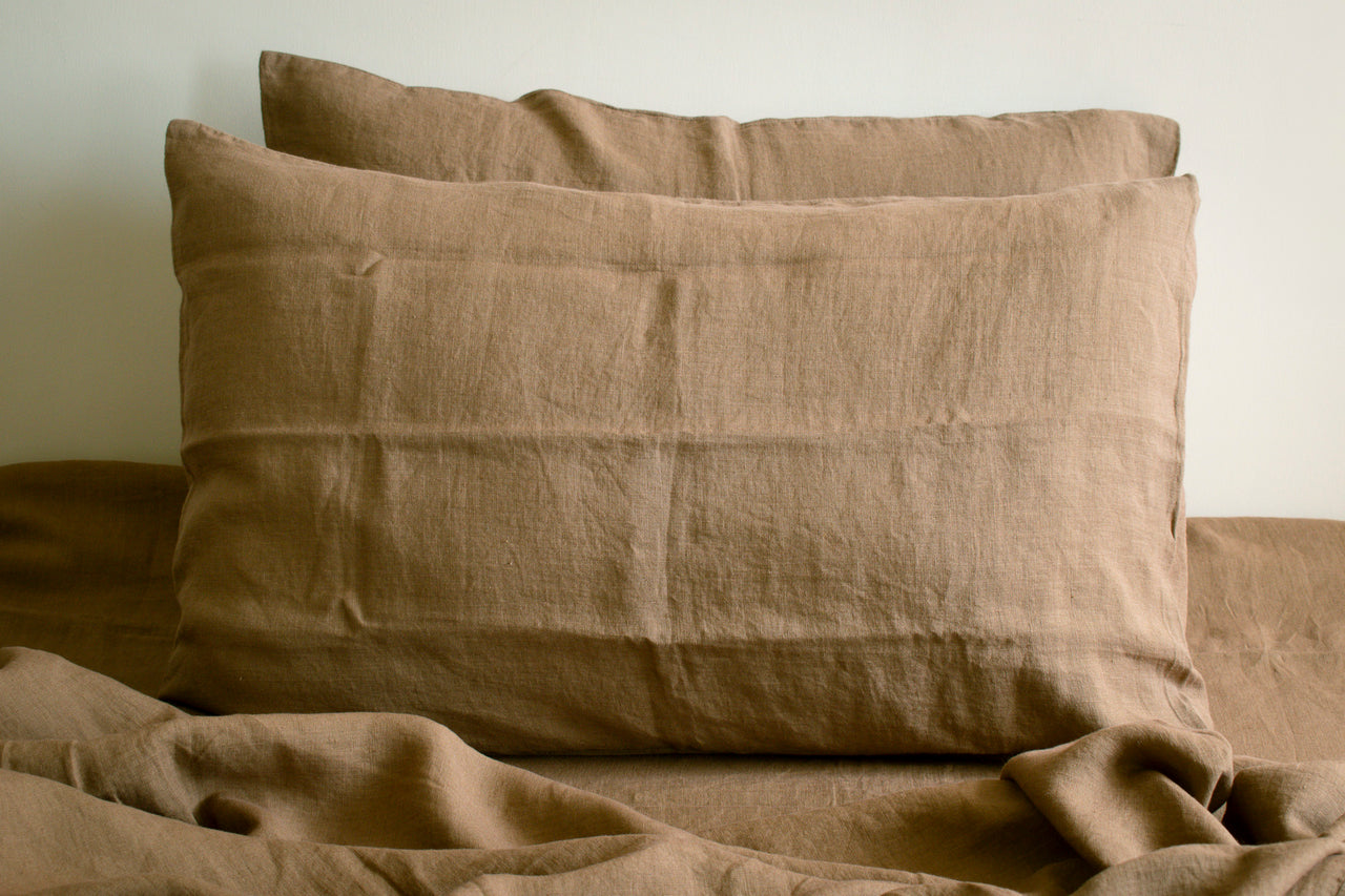 TOBACCO BROWN LINEN PILLOW COVERS