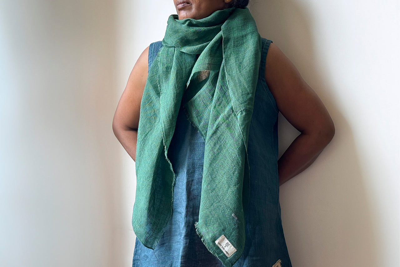 AMAZON GREEN LINEN SHEER SCARF