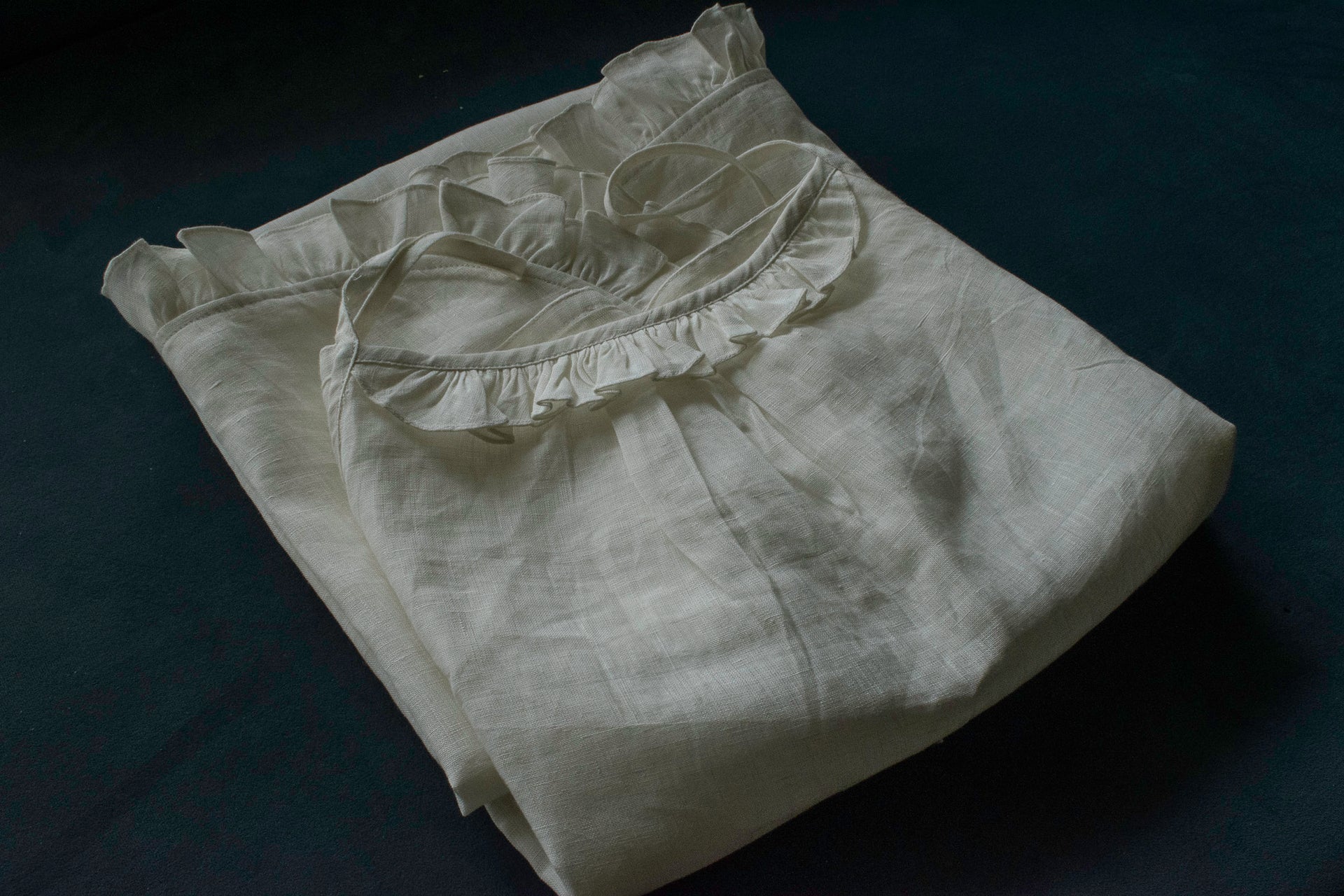 Pure linen nightwear